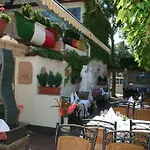 Restaurant Da Franco بيت ضيافة 2*