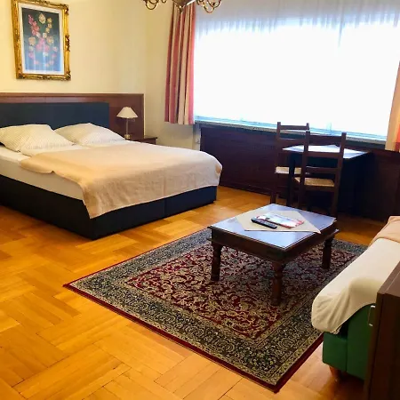 Restaurant Da Franco 2* ראסטאט